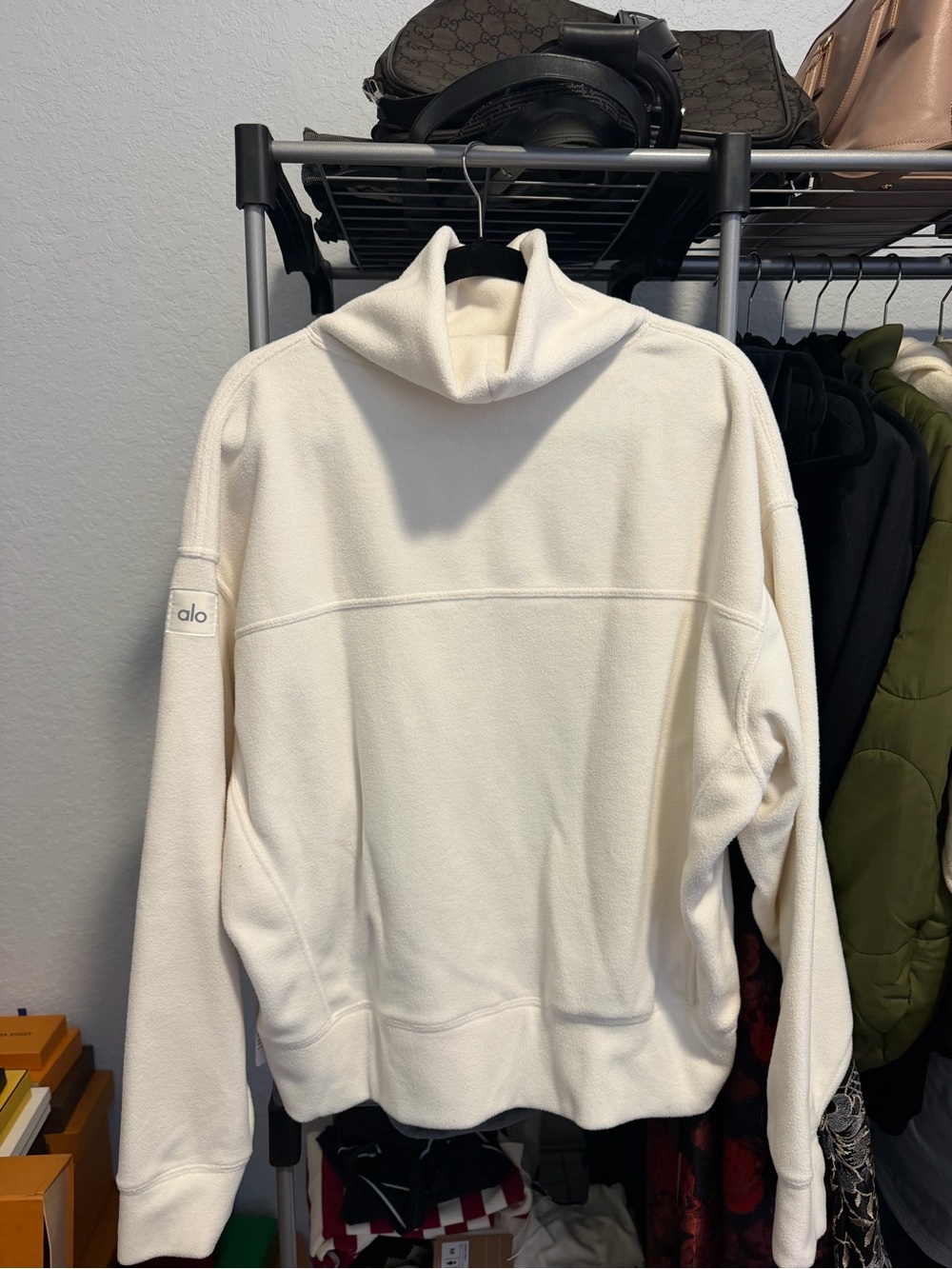 Alo women's Cream Turtleneck Sweatshirt